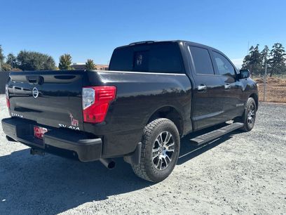 Used 2021 Nissan Titan SV w/ SV Convenience Package