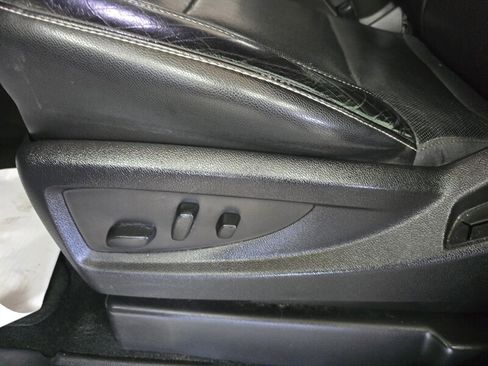 Used 2016 GMC Yukon SLT image 35