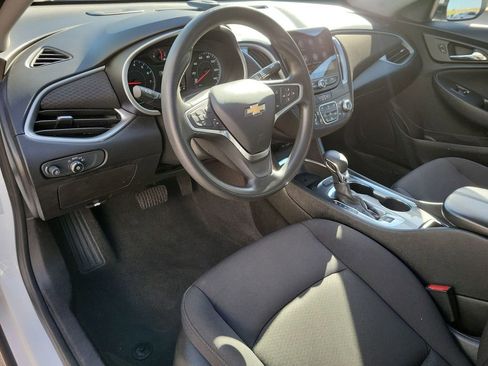 Used 2023 Chevrolet Malibu LT image 10