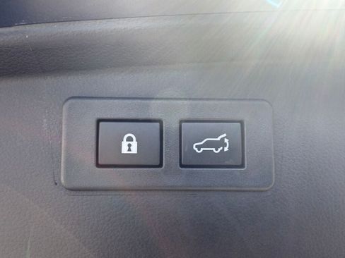 Used 2024 Subaru Outback Touring AWD/4WD image 34