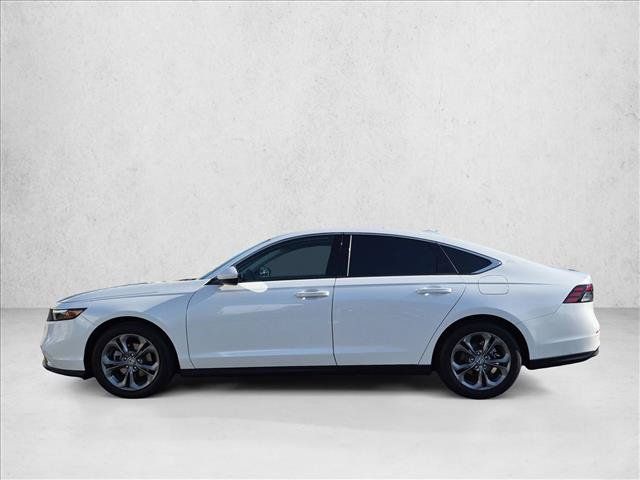 Used 2023 Honda Accord EX image 9