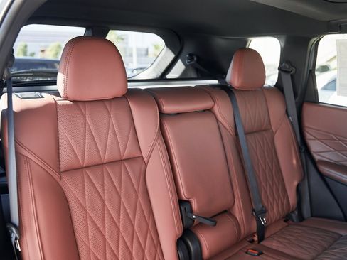 New 2025 Mitsubishi Outlander SEL image 28