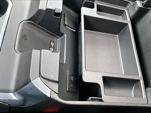 Used 2024 Chevrolet Silverado 2500 LTZ w/ LTZ Premium Package image 17