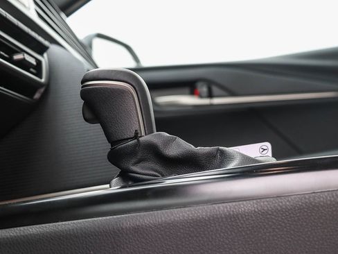 New 2026 Toyota Camry Hybrid FWD image 21
