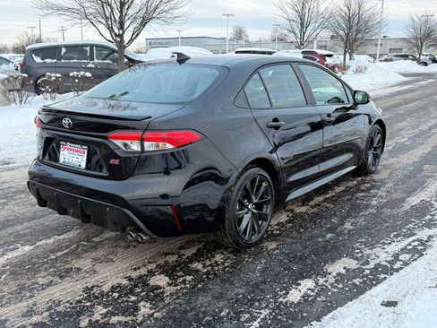 Used 2023 Toyota Corolla SE image 4