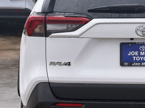 Used 2025 Toyota RAV4 LE FWD image 10