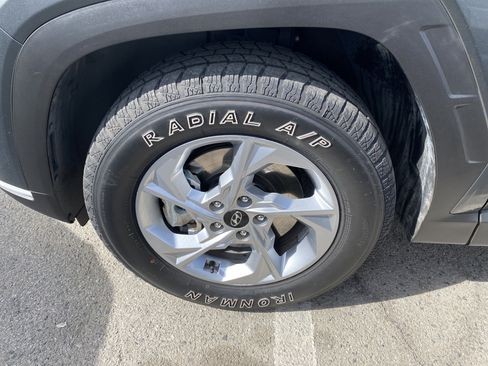 Used 2022 Hyundai Tucson SE AWD/4WD image 11