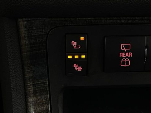 Used 2014 GMC Acadia SLT AWD/4WD image 5