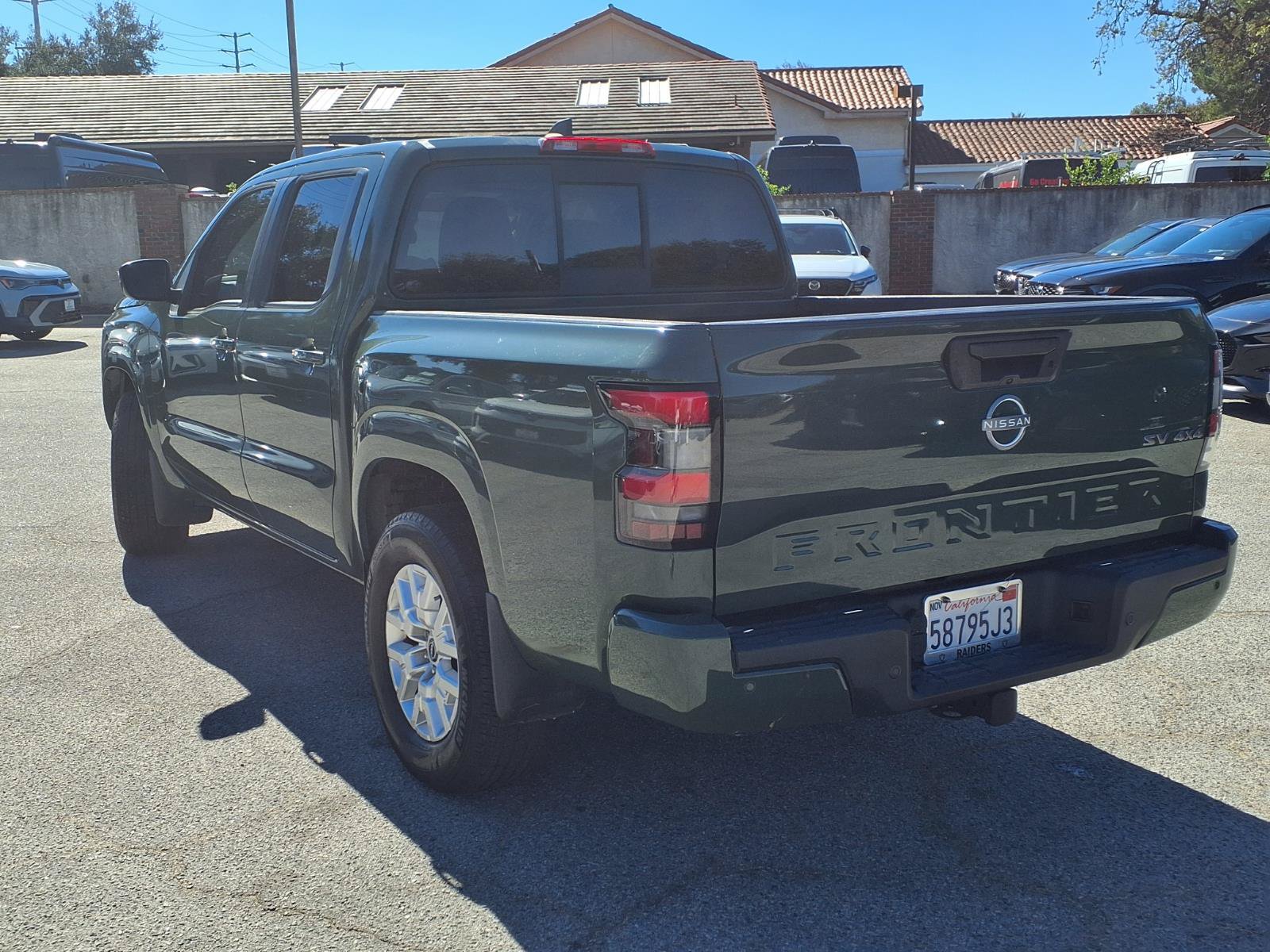 Used 2022 Nissan Frontier SV AWD/4WD image 5