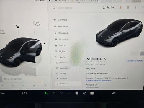 Used 2022 Tesla Model Y Long Range AWD/4WD image 16