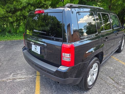 Used 2016 Jeep Patriot Sport w/ Power Value Group FWD image 10