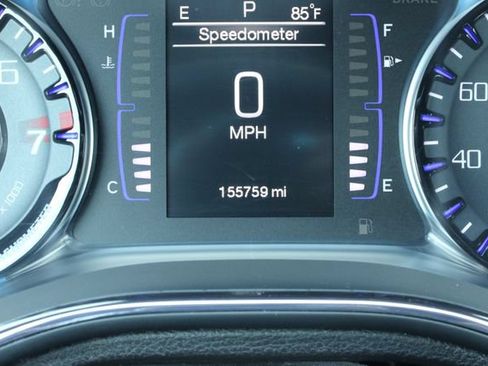 Used 2015 Chrysler 200 S FWD image 27