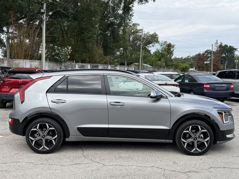Certified 2023 Kia Niro EX Touring FWD image 4