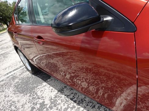 Used 2010 MAZDA MAZDA3 i Touring FWD image 11