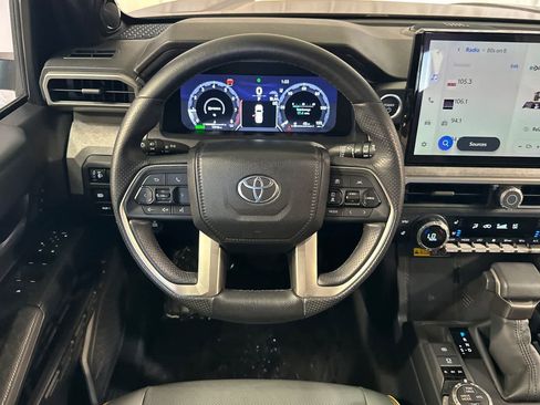 Used 2025 Toyota 4Runner Trailhunter AWD/4WD image 16