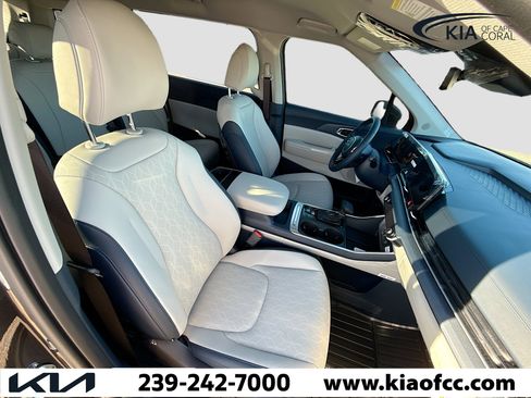 New 2026 Kia Carnival EX FWD image 14