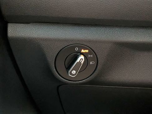 Certified 2023 Volkswagen Jetta Sport FWD image 29
