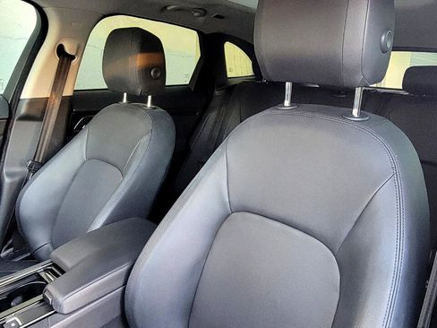 Used 2018 Jaguar F-PACE Premium image 17