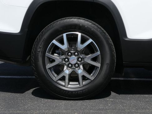 Certified 2023 GMC Acadia SLE w/ Driver Convenience Package image 20