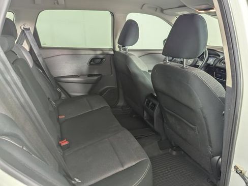 Used 2022 Nissan Rogue S AWD/4WD image 21