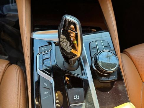 Used 2019 BMW M550i xDrive w/ Premium Package AWD/4WD image 35