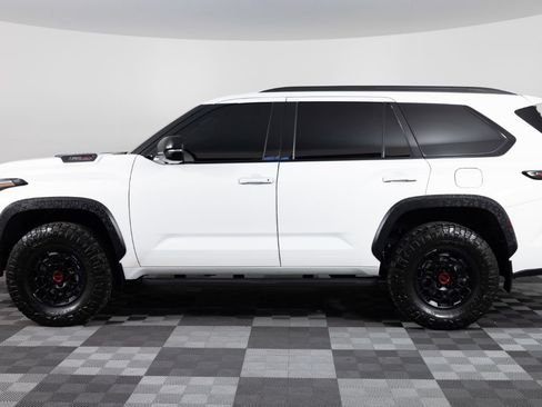 Used 2023 Toyota Sequoia TRD Pro AWD/4WD image 3