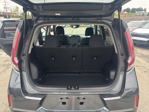 Certified 2023 Kia Soul S FWD image 18