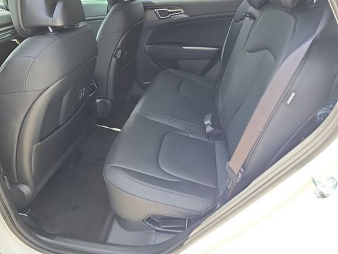 New 2026 Kia Sportage EX image 17