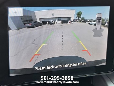 Used 2022 Ford Explorer XLT w/ Equipment Group 202A RWD image 20