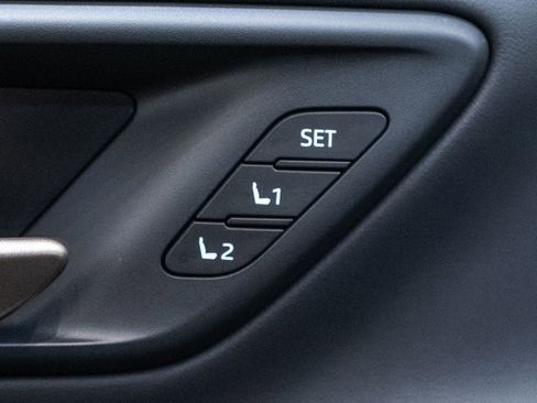 Certified 2024 Toyota Crown Limited image 20