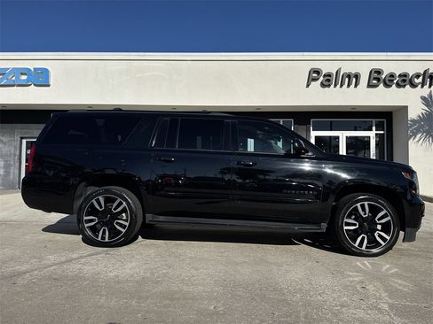 Used 2019 Chevrolet Suburban Premier w/ RST 6.2L Performance Edition image 24