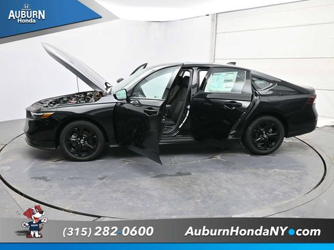 New 2025 Honda Accord SE image 34