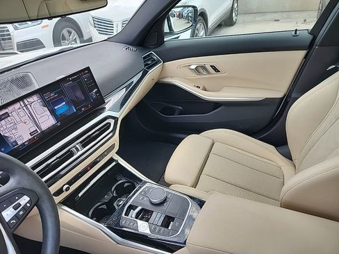Used 2024 BMW 330i Sedan w/ Convenience Package RWD image 6