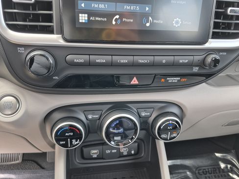 New 2026 Hyundai Venue SEL FWD image 25