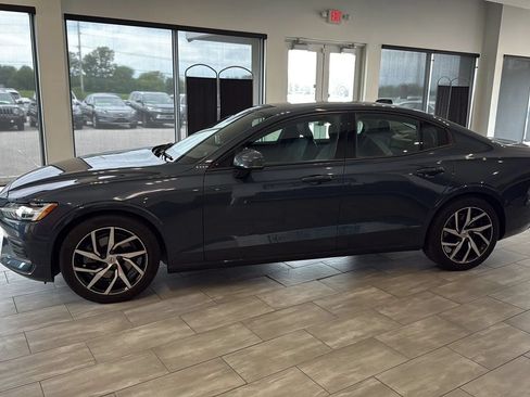 Used 2020 Volvo S60 T5 Momentum FWD image 4
