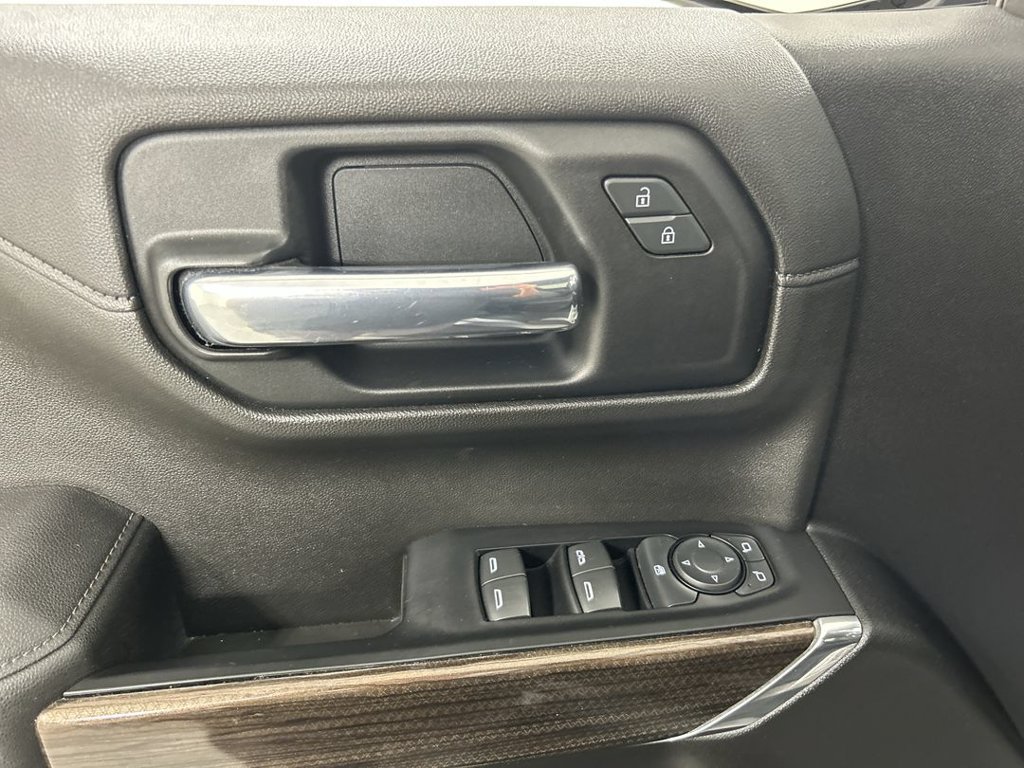 Used 2021 Chevrolet Silverado 1500 RST AWD/4WD image 11