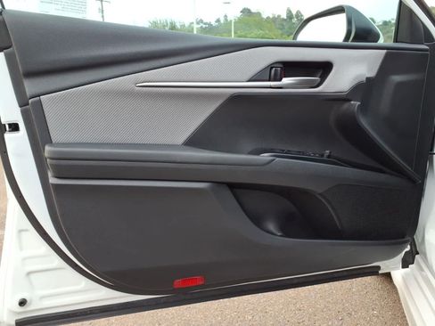 Used 2025 Toyota Camry SE w/ Multimedia Upgrade Package FWD image 13