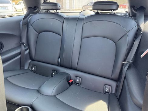 Used 2018 MINI Cooper 2-Door Hardtop FWD image 8