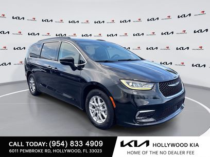 Used 2021 Chrysler Pacifica Touring