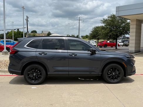 Used 2025 Honda CR-V Sport image 7