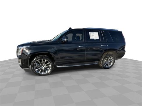 Certified 2020 Cadillac Escalade Luxury w/ Escalade Sport Edition image 5