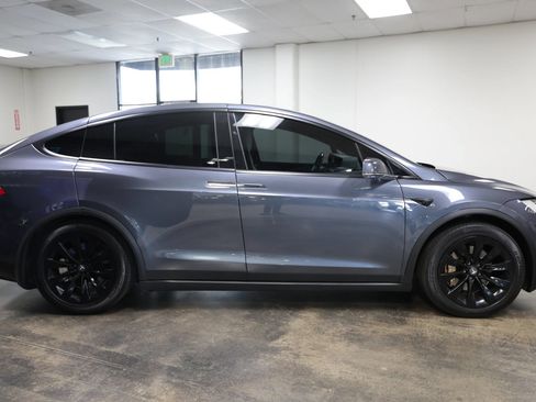Used 2018 Tesla Model X 100D AWD/4WD image 8