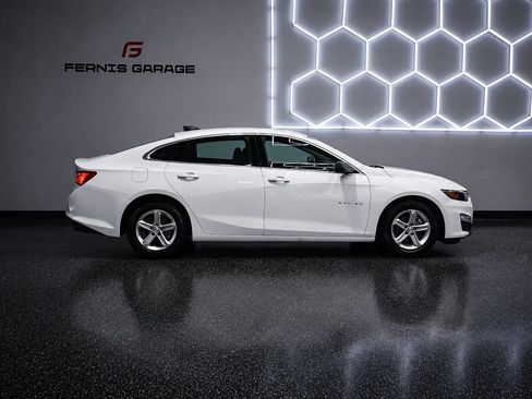 Used 2024 Chevrolet Malibu LS FWD image 8
