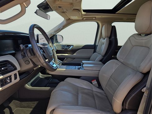 Used 2022 Lincoln Navigator L Reserve AWD/4WD image 22