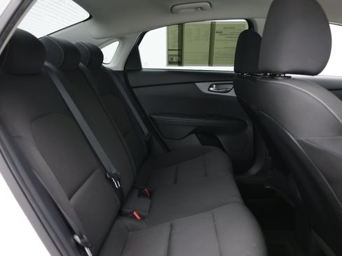 Used 2021 Kia Forte LXS FWD image 29