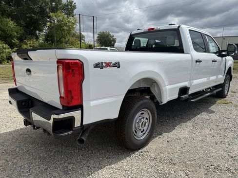 New 2026 Ford F250 XL w/ XL Chrome Package image 8