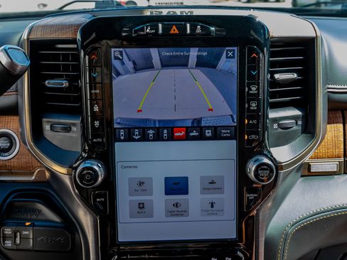 Used 2024 RAM 2500 Limited w/ Safety Group image 27