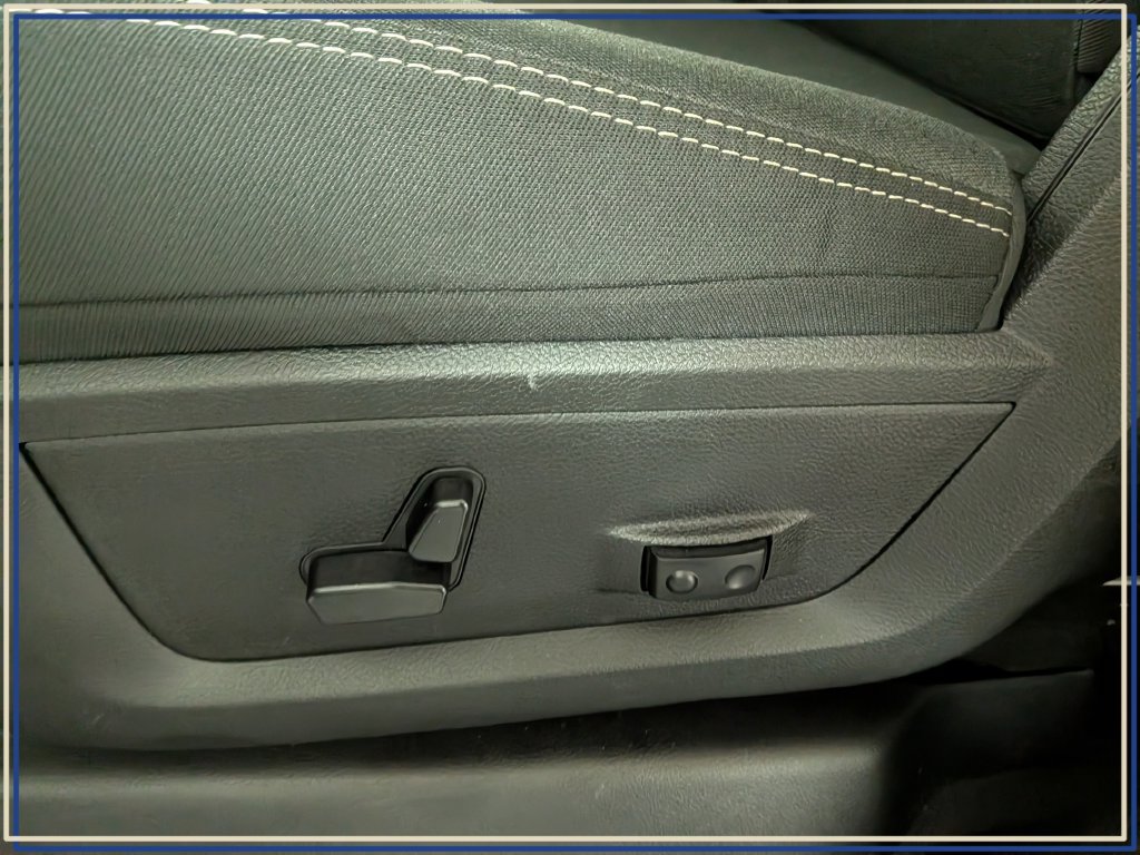 Certified 2026 RAM 2500 Big Horn AWD/4WD image 18