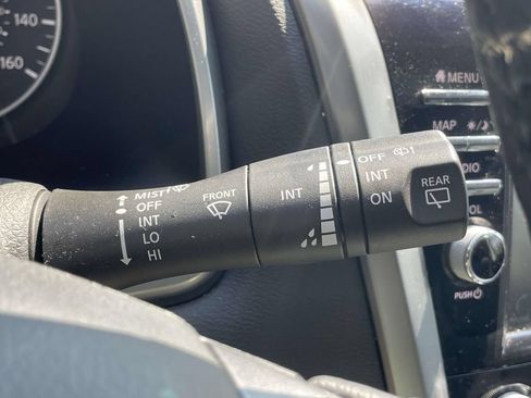 Used 2024 Nissan Murano SL AWD/4WD image 30