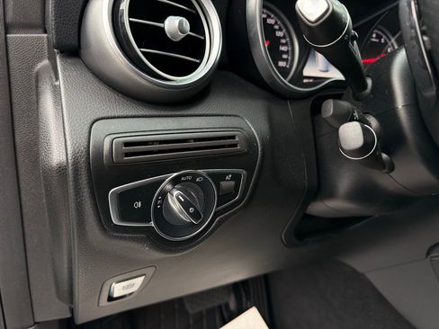 Used 2018 Mercedes-Benz GLC 300 image 31